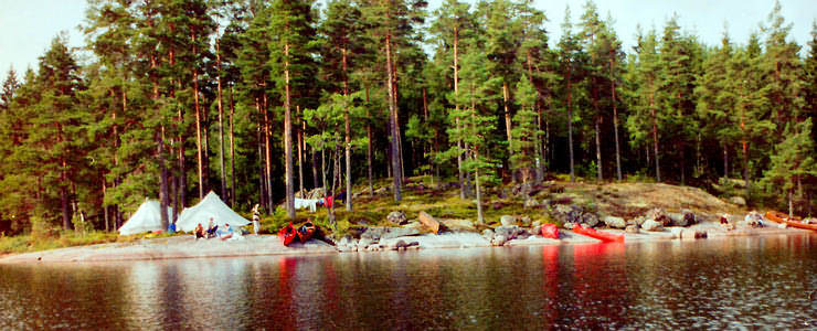 Kanutour in Schweden: auf jeden Fall gute Insektenschutzmittel mitnehmen