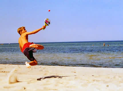 Ballspiele am Strand